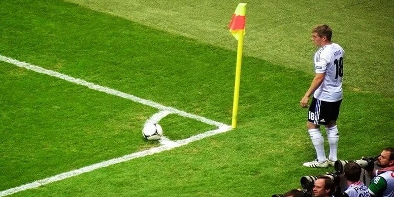 Đôi điều cơ bản cần nắm bắt về kèo phạt góc bóng đá